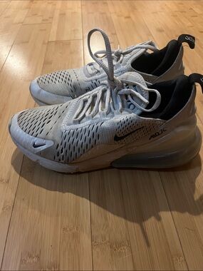 Nike Womens Airmax 270